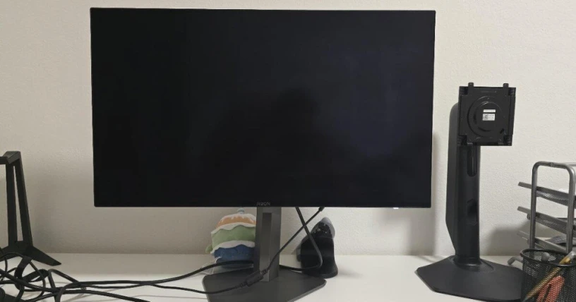 aoc-ag276qzd-oled-27-gaming-monitor-zaruka-qhd-240-hz-big-2