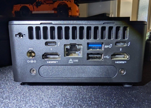 predam-mini-pc-intel-nuc-13th-gen-s-prislusenstvom-big-2