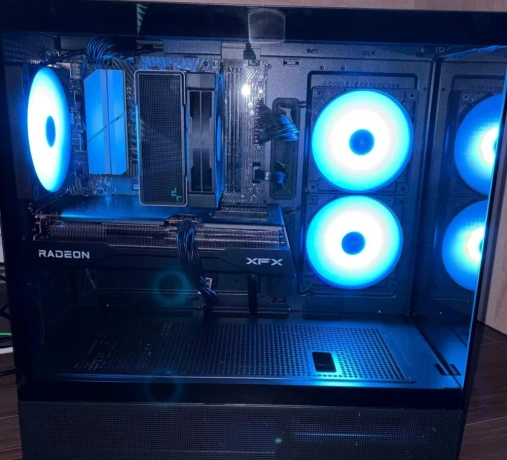 herny-pocitac-s-3-rocnou-zarukou-ryzen-5-7500x3d-rx-9060-big-1