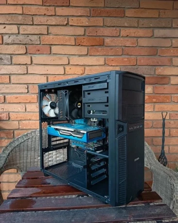 herny-pc-s-rx-580-8gb-idealny-ako-prvy-pocitac-pre-dieta-big-0