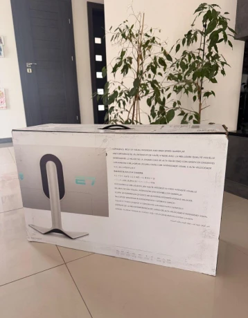 alienware-2723df-novy-zabalenyzaruka-big-2