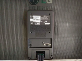 monitor-lg-22en33