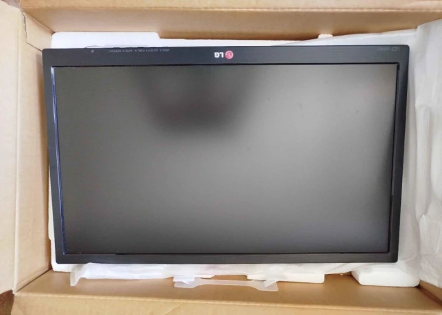 monitor-lg-22en33-big-1