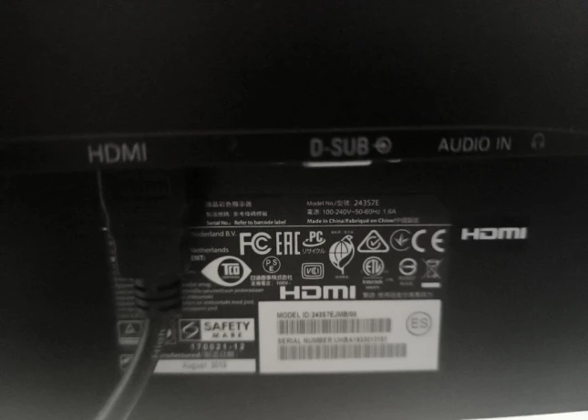 monitor-philips-243s7e-24-big-3
