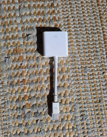 predam-apple-adapter-thunderbolt-2-na-dvi-big-1