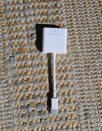 predam-apple-adapter-thunderbolt-2-na-dvi-big-2