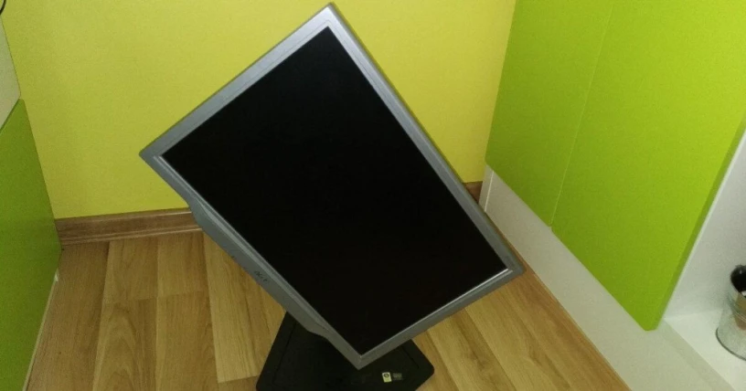 predam-20-lcd-monitor-acer-al2023w-repro-pivot-big-3