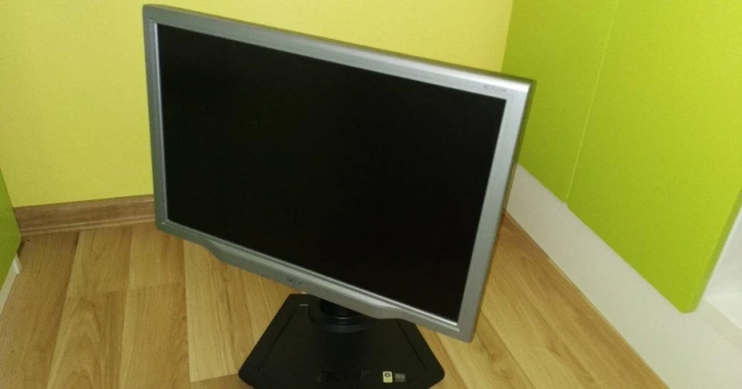 predam-20-lcd-monitor-acer-al2023w-repro-pivot-big-2