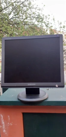 samsung-monitor-syncmaster-931bf-big-0