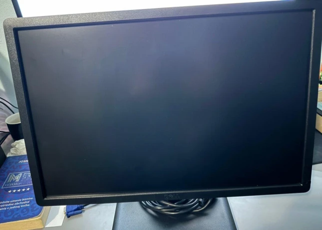 22-dell-monitor-e2213-idealny-na-kancelariu-big-1