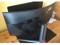herny-monitor-msi-mag-345cqr-small-2