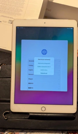 predam-i-pad-5-gen-128gb-wifi-celk-big-1