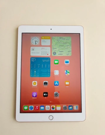 apple-ipad-6-128gb-gold-big-0