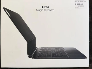 apple-magic-keyboard-pre-ipad-pro-11