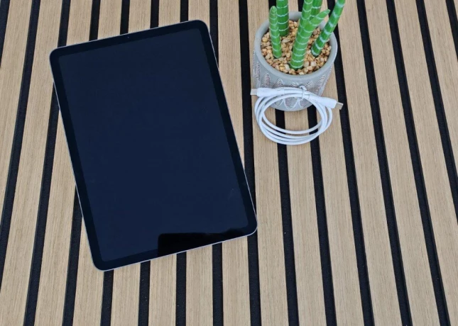 apple-ipad-air-4th-gen-2020-sivy-256gb-big-1