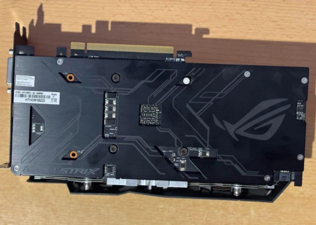 asus-rog-strix-geforce-gtx-1050-ti-4gb-big-1
