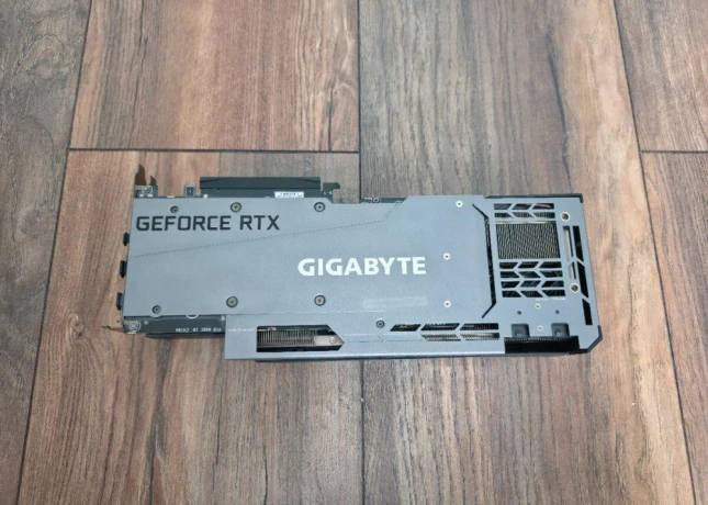 gigabyte-geforce-rtx-3080-gaming-oc-10g-big-1