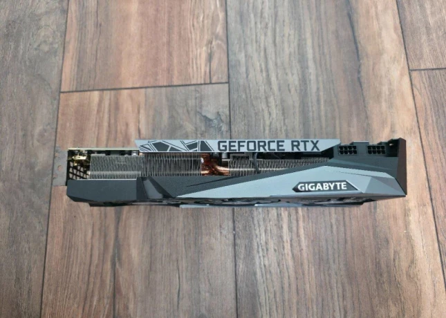 gigabyte-geforce-rtx-3080-gaming-oc-10g-big-2