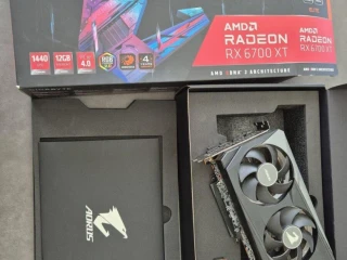 gigabyte-aorus-radeon-rx-6700-xt-elite-12g-komplet-balenie
