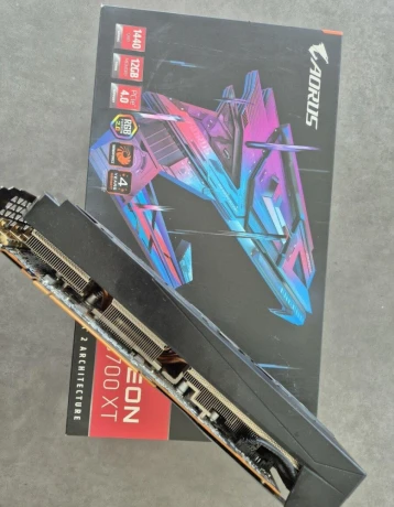 gigabyte-aorus-radeon-rx-6700-xt-elite-12g-komplet-balenie-big-3