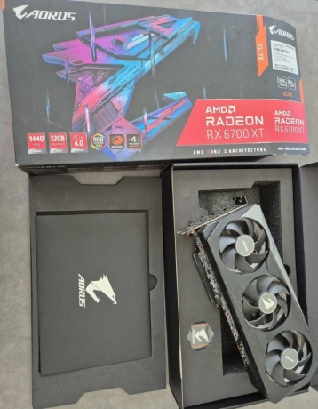 gigabyte-aorus-radeon-rx-6700-xt-elite-12g-komplet-balenie-big-0