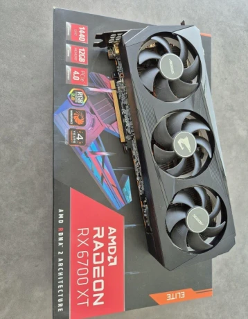 gigabyte-aorus-radeon-rx-6700-xt-elite-12g-komplet-balenie-big-2