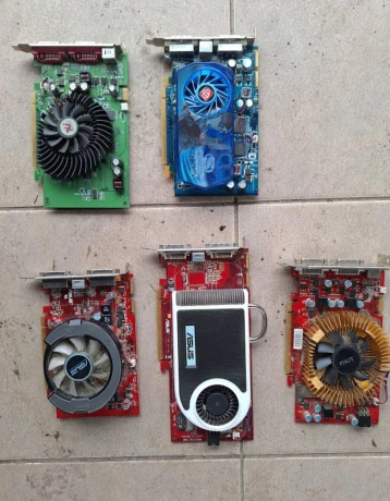 pci-expres-graficke-karty-big-0