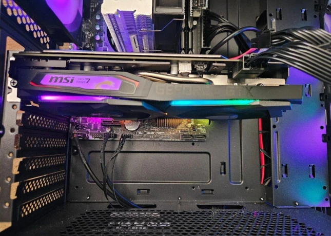 msi-geforce-gtx-1660-6gb-super-gaming-x-rgb-podsvietenie-big-2