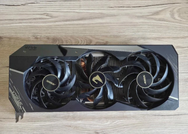 gigabyte-aorus-geforce-rtx-3090-xtreme-24g-big-0