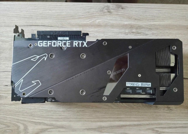 gigabyte-aorus-geforce-rtx-3090-xtreme-24g-big-2