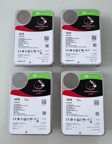 4x-10tb-hdd-big-0