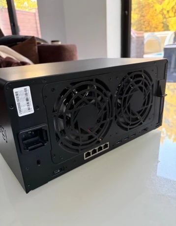 synology-ds1819-big-4