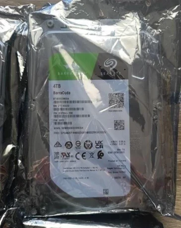 8tb-seagate-barracuda-neotvorene-vo-folii-big-4