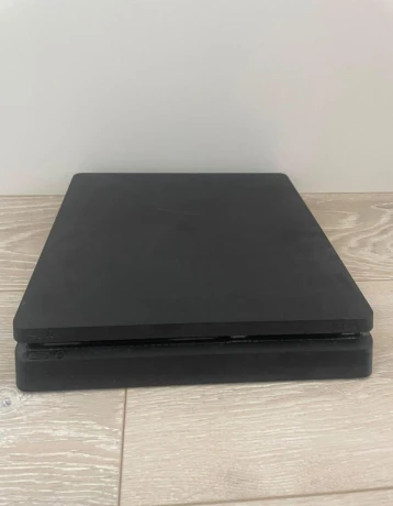 playstation-4-slim-big-1