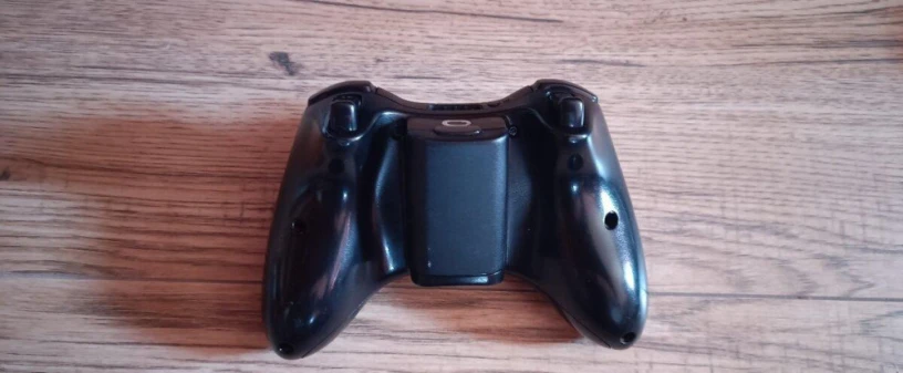ovladac-na-xbox360-big-3