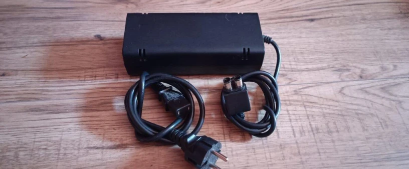 eladapter-na-xbox360-slim-s-big-0