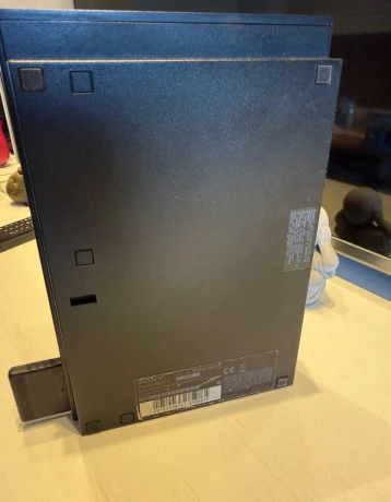 sony-playstation-2-slim-scph-75003-velmi-zachovaly-stav-big-2
