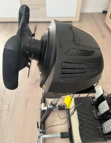 predam-volant-servo-pedale-a-stojan-na-xbox-big-4