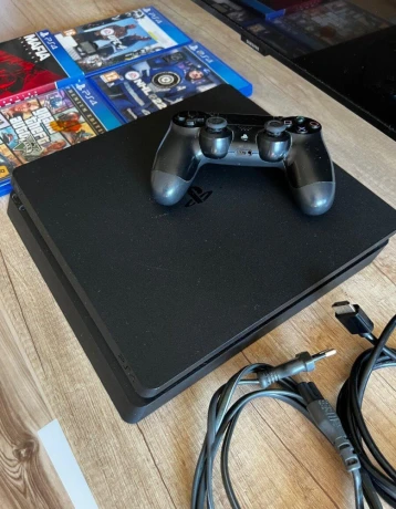 ps4-slim-500-gb-big-1