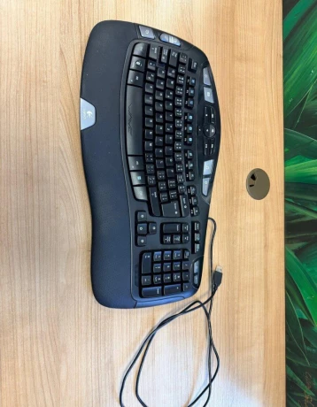 klavesnica-logitech-wave-big-1