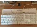 apple-magic-mouse-keyboard-small-4