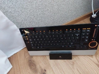 logitech-bezdrotova-klavesnica
