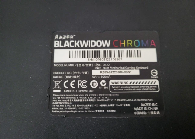 mechanicka-klavesnica-razer-blackwidow-chroma-big-1