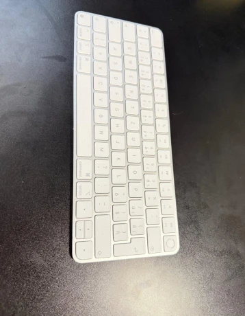 apple-magic-keyboard-s-touch-id-big-0