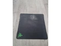 razer-podlozka-pod-mys-small-1