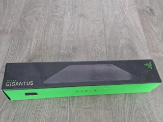 razer-podlozka-pod-mys