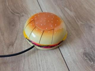 hamburgerova-mys