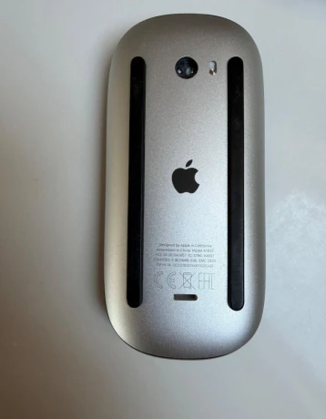 apple-magic-mouse-black-top-stav-big-1