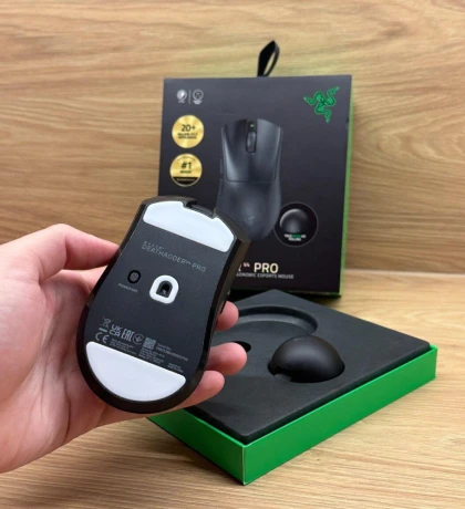 razer-deathadder-v4-pro-big-4