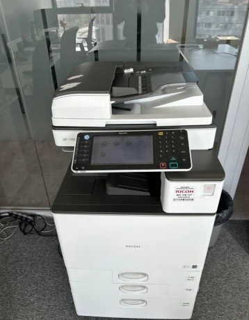 profesionalna-tlaciaren-ricoh-mp-c3003-big-0